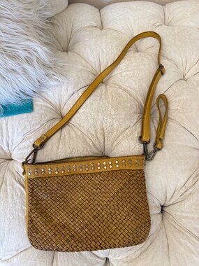 LUSHER ITALIAN LEATHER CROSSBODY